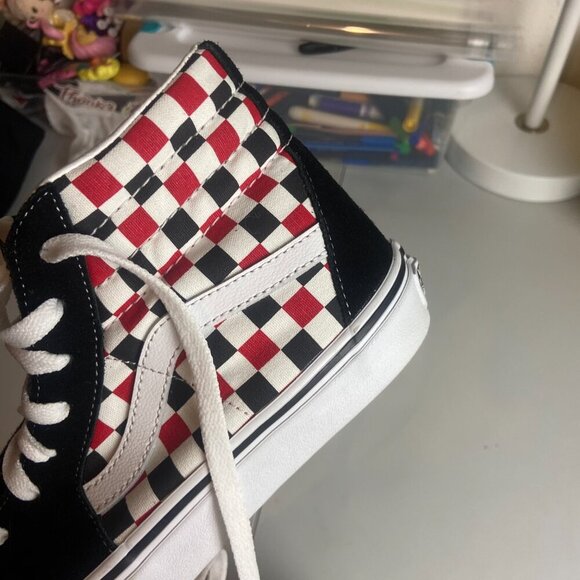 Vans Boys Size 6 High Top Skater Shoes Red Black Checkered Suede Sneakers Lace - Picture 5 of 9